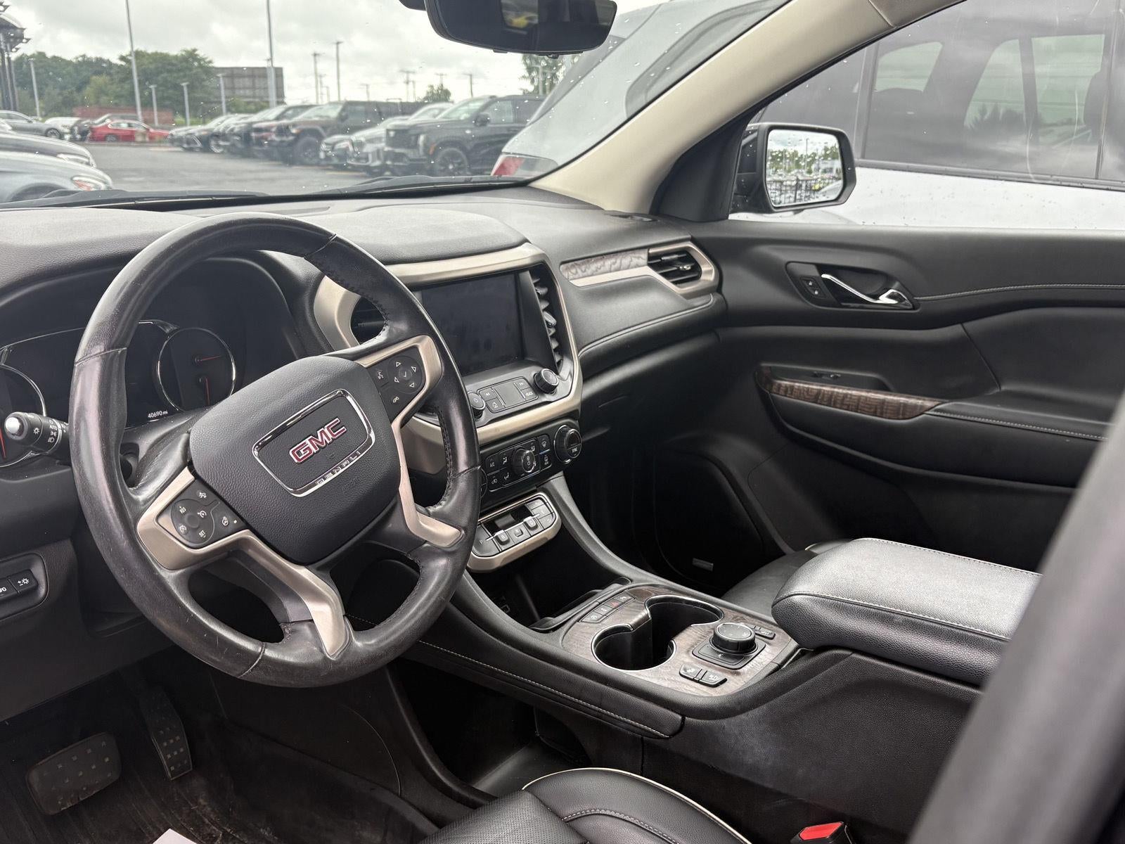 2022 GMC Acadia Denali