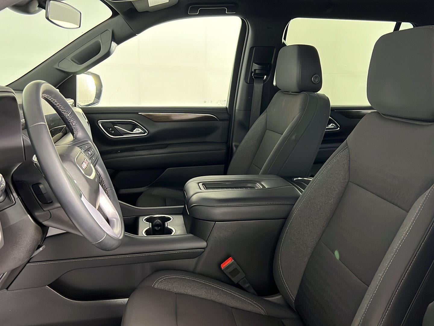 2023 GMC Yukon SLE