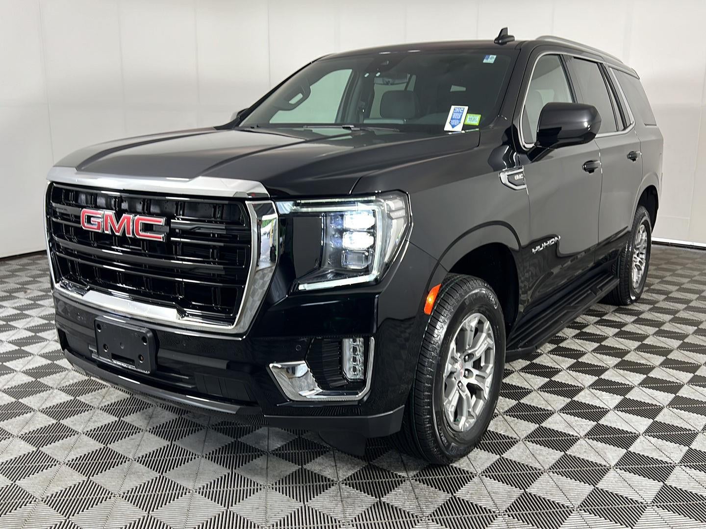 2023 GMC Yukon SLE