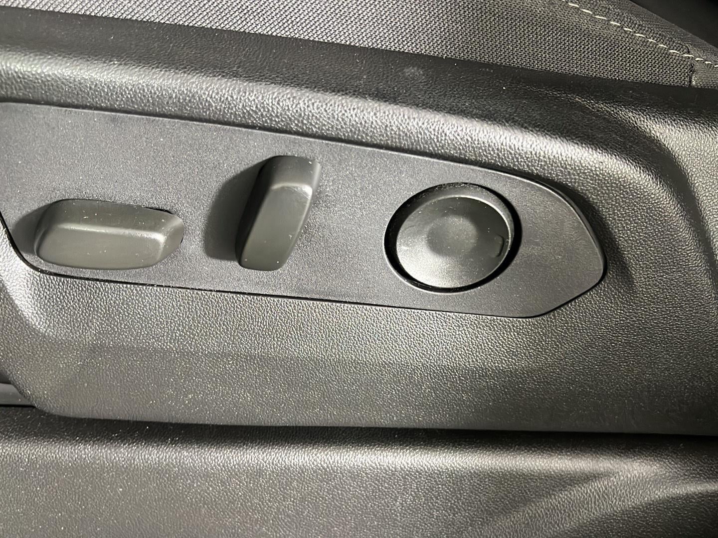 2023 GMC Yukon SLE