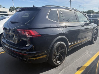 2023 Volkswagen Tiguan SE R-Line Black