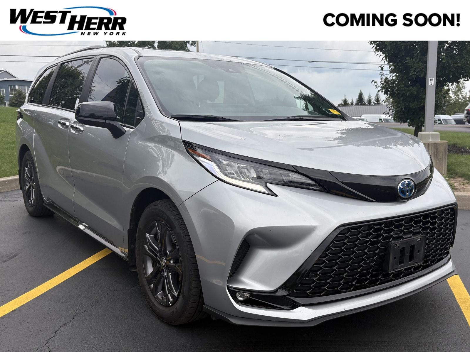 2025 Toyota Sienna XSE 7-Passenger