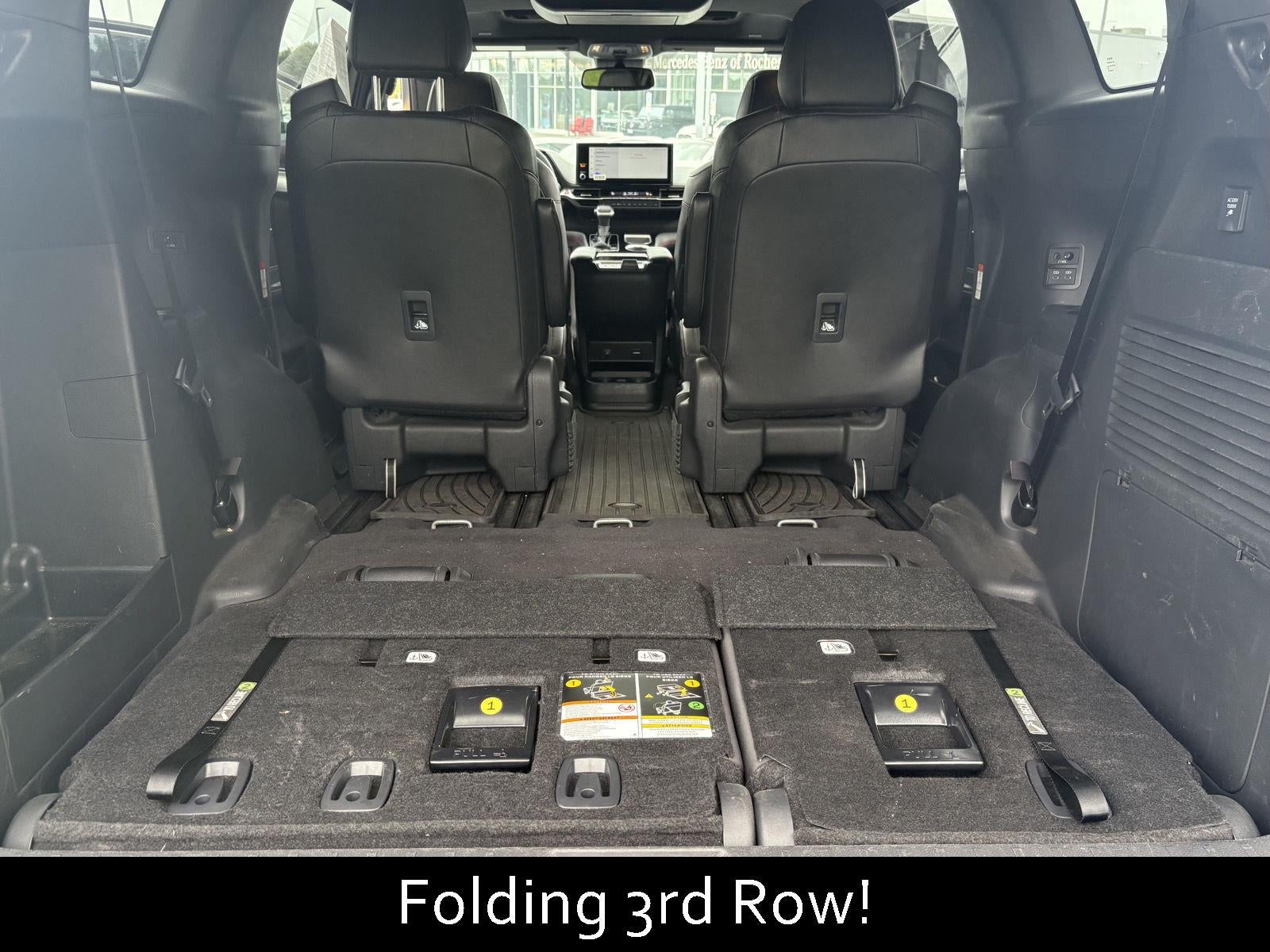 2025 Toyota Sienna XSE 7-Passenger