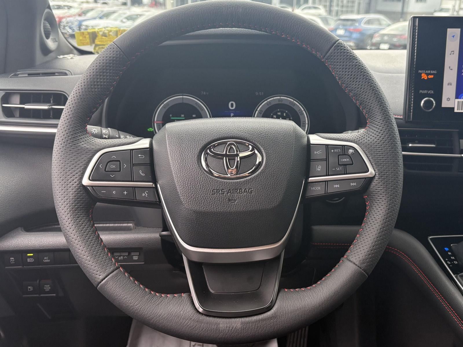 2025 Toyota Sienna XSE 7-Passenger