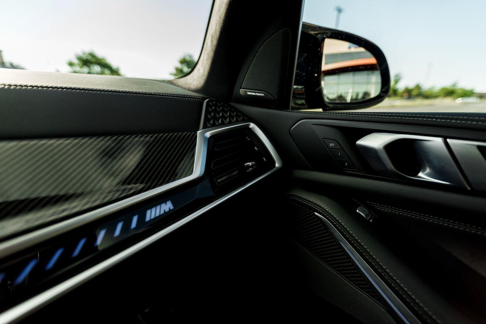 2025 BMW X7 M60i