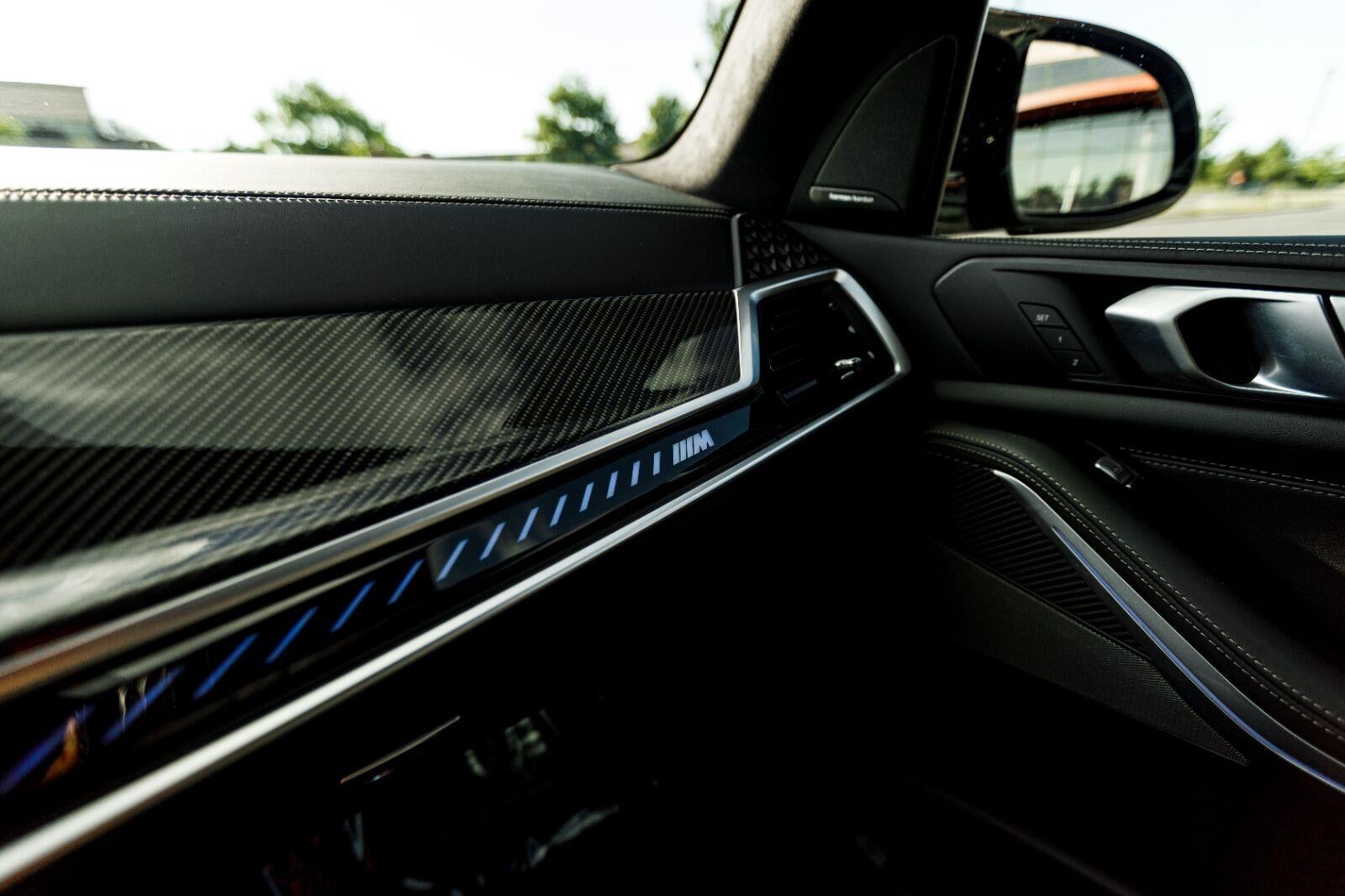 2025 BMW X7 M60i