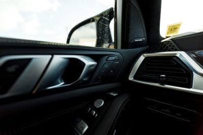 2025 BMW X7 M60i