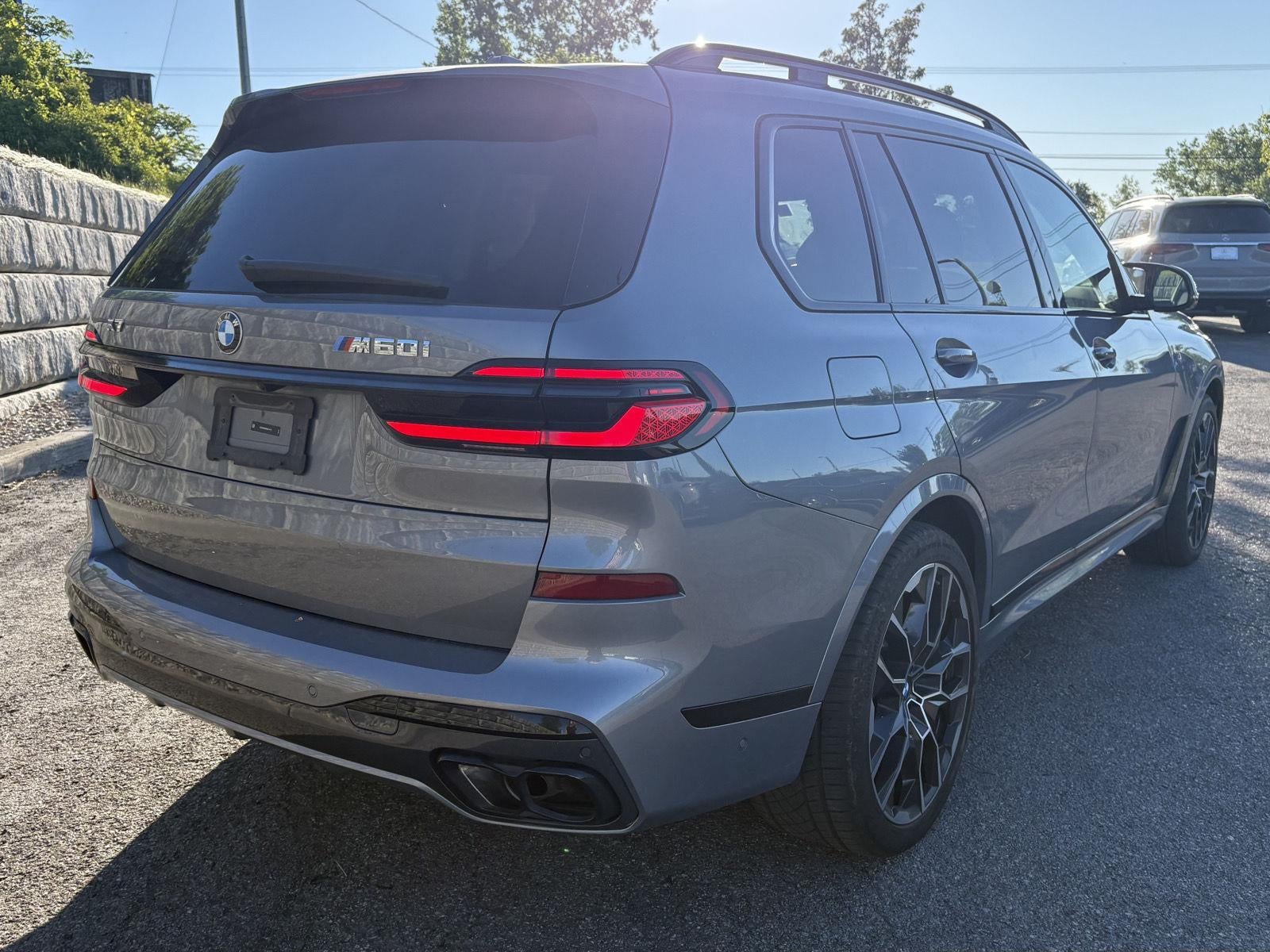 2025 BMW X7 M60i