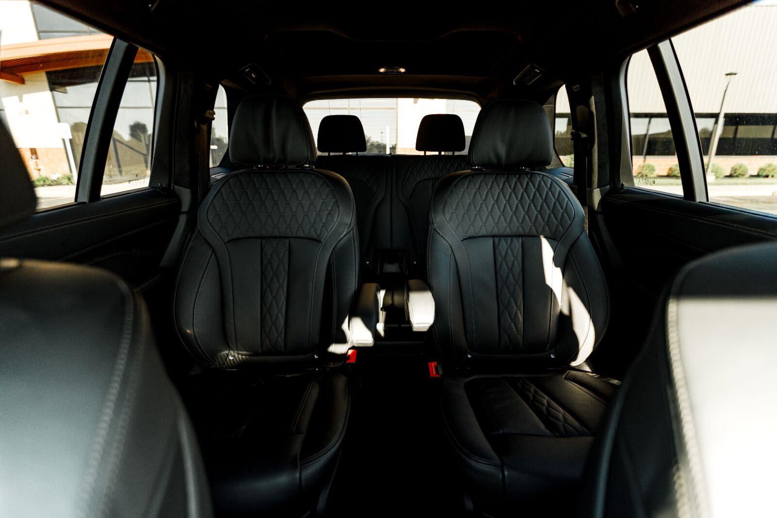 2025 BMW X7 M60i