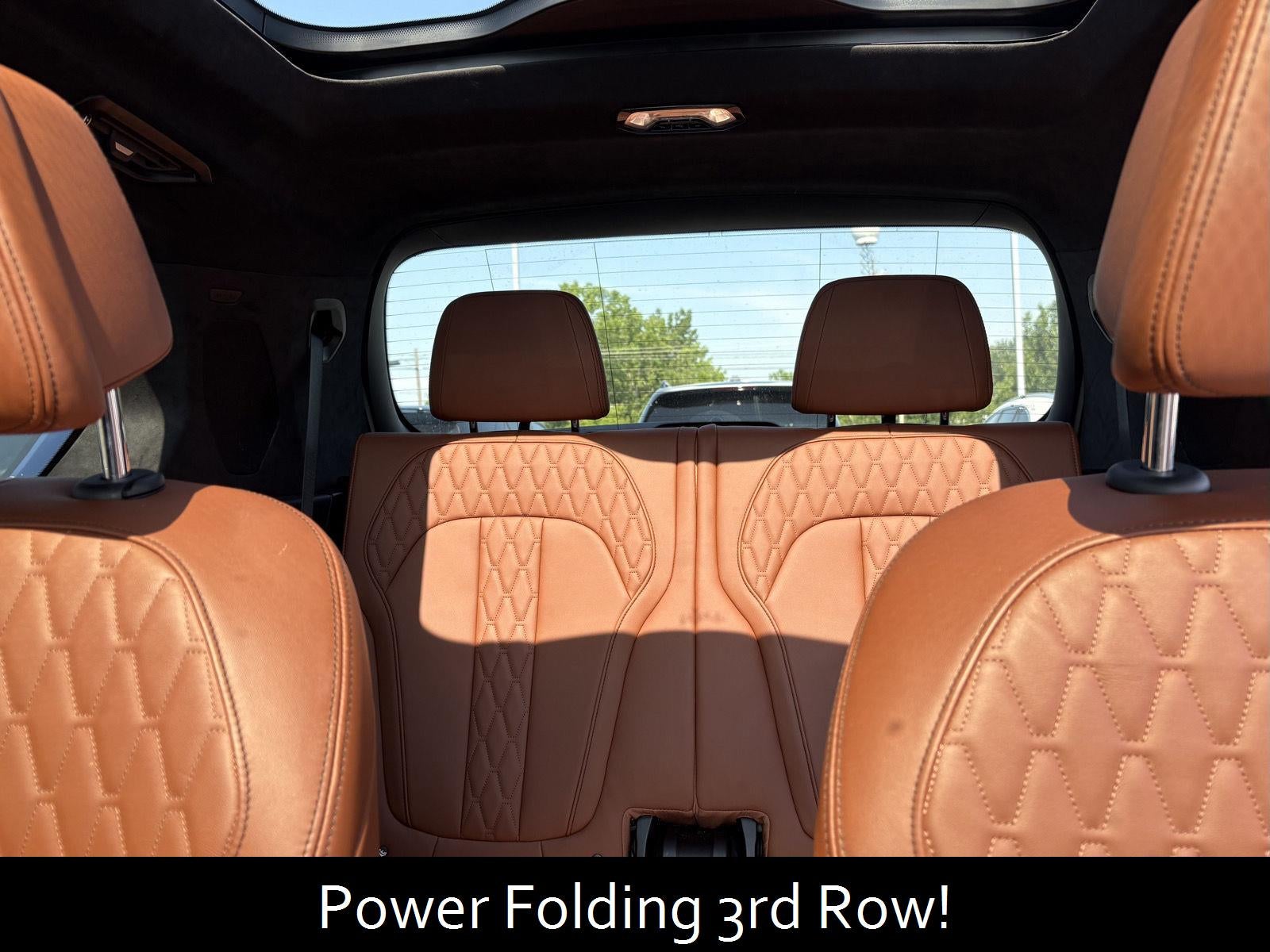 2022 BMW X7 M50i