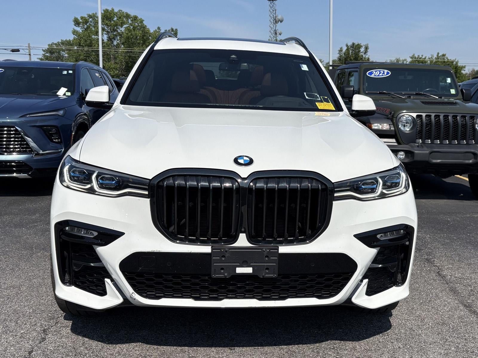 2022 BMW X7 M50i