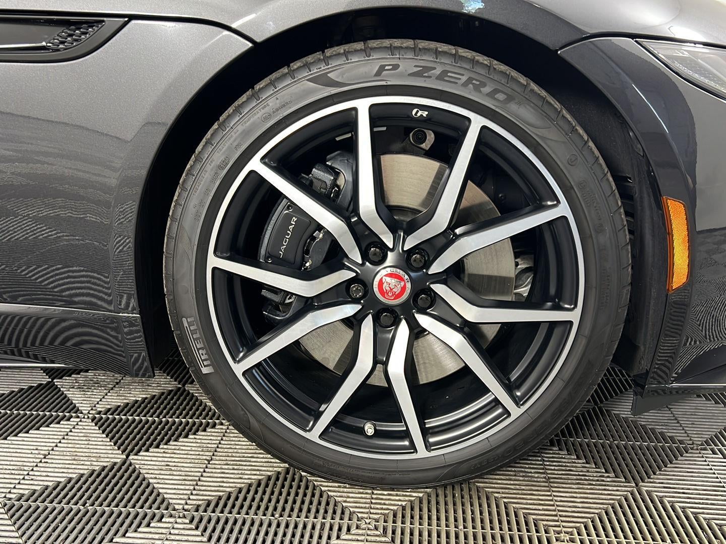 2023 Jaguar F-TYPE R