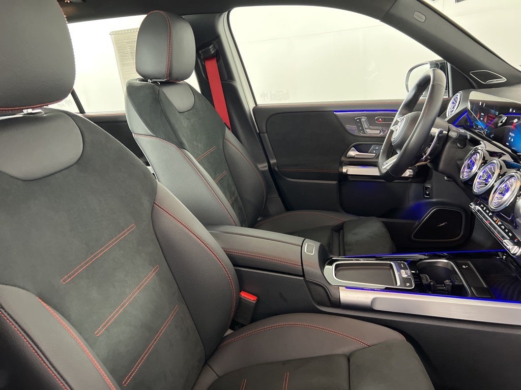 2025 Mercedes-Benz GLB GLB 35 AMG® 4MATIC®