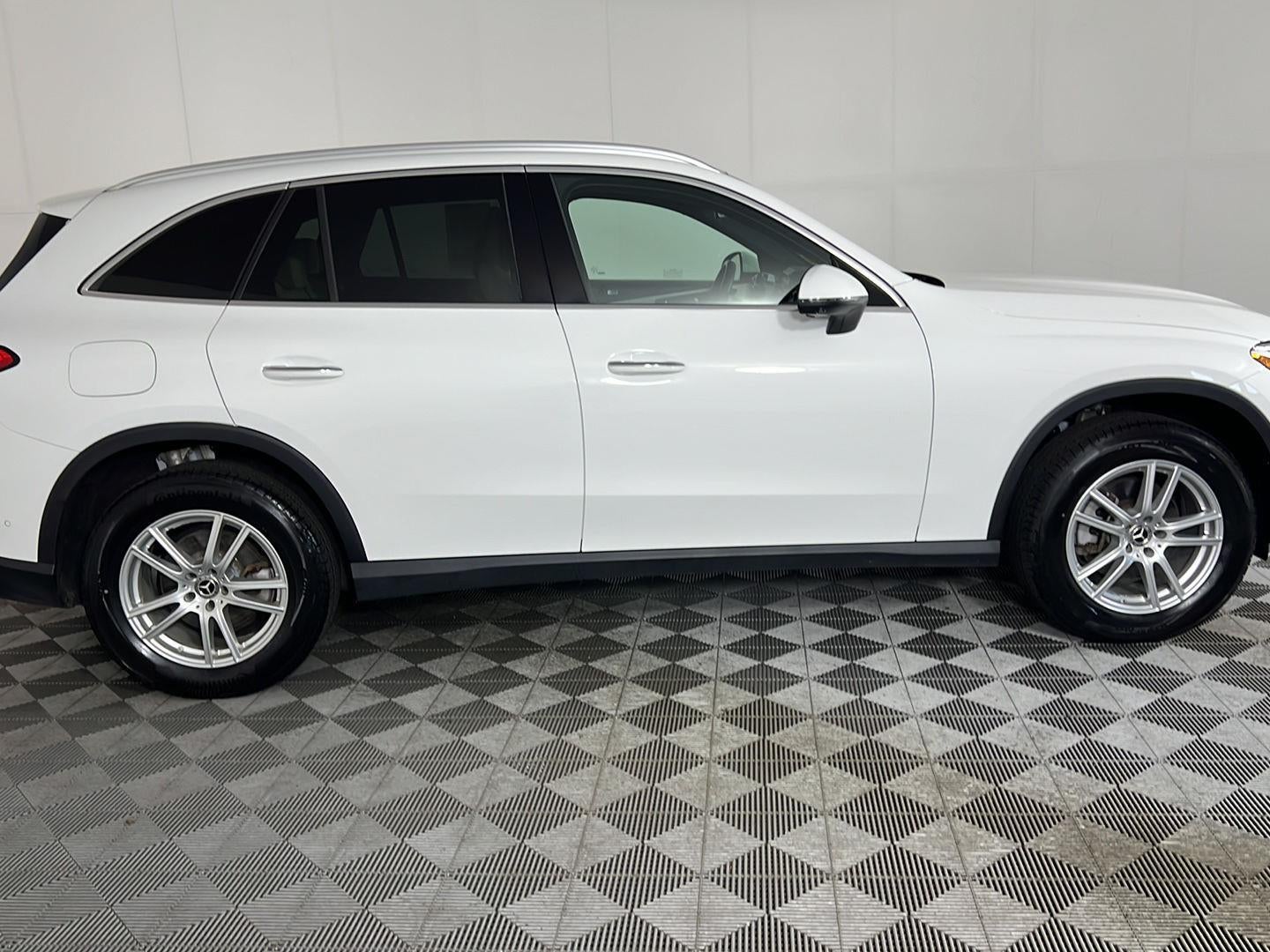 2023 Mercedes-Benz GLC GLC 300