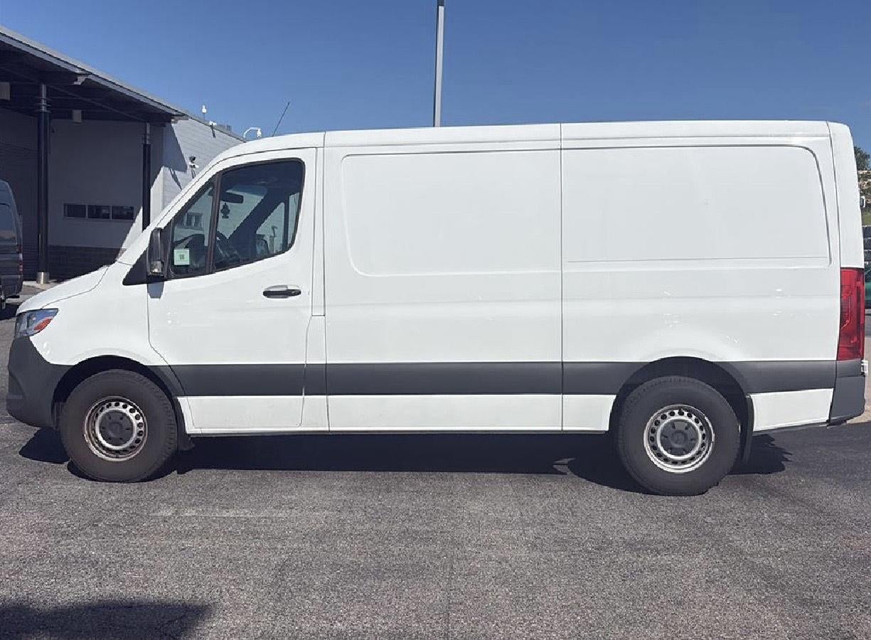 2024 Mercedes-Benz Sprinter Cargo Van 2500