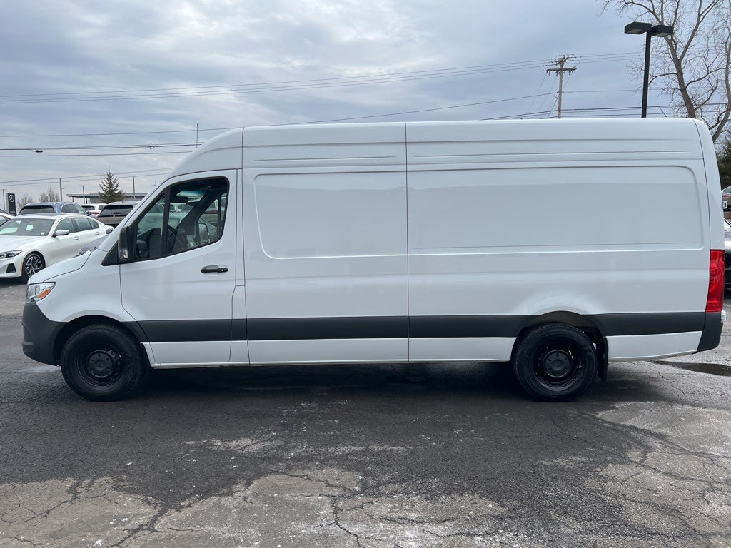 2025 Mercedes-Benz Sprinter 2500 Cargo 170 WB High Roof