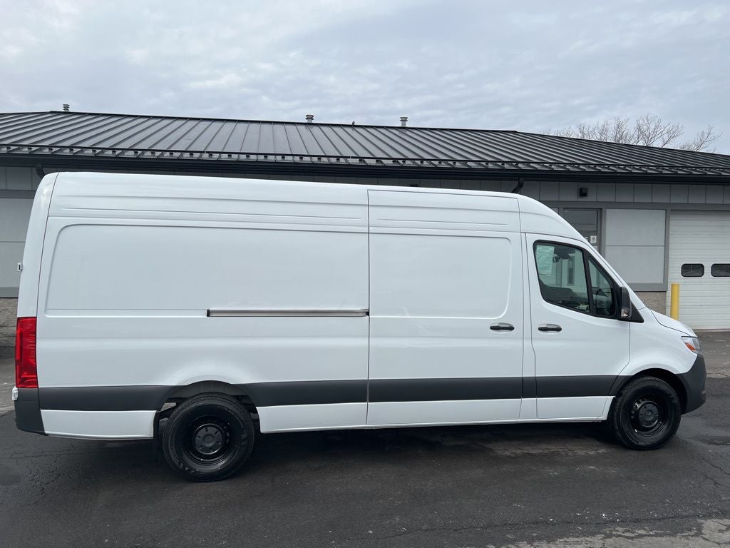 2025 Mercedes-Benz Sprinter 2500 Cargo 170 WB High Roof