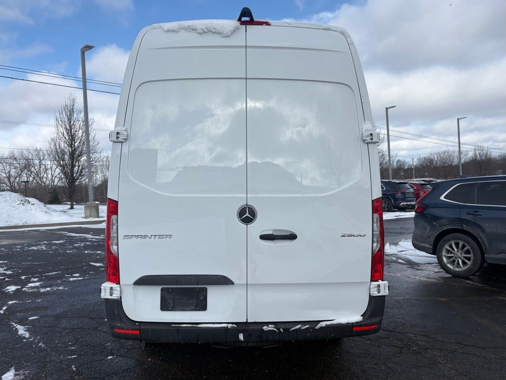 2025 Mercedes-Benz Sprinter 2500 Cargo 170 WB High Roof
