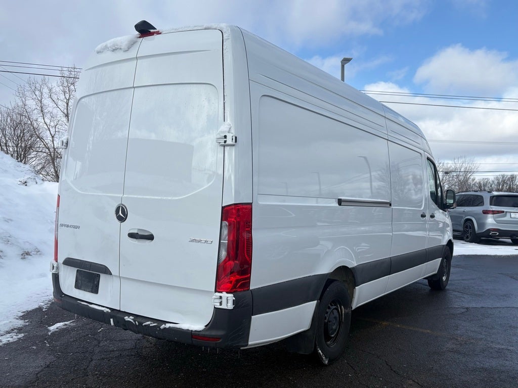 2025 Mercedes-Benz Sprinter 2500 Cargo 170 WB High Roof