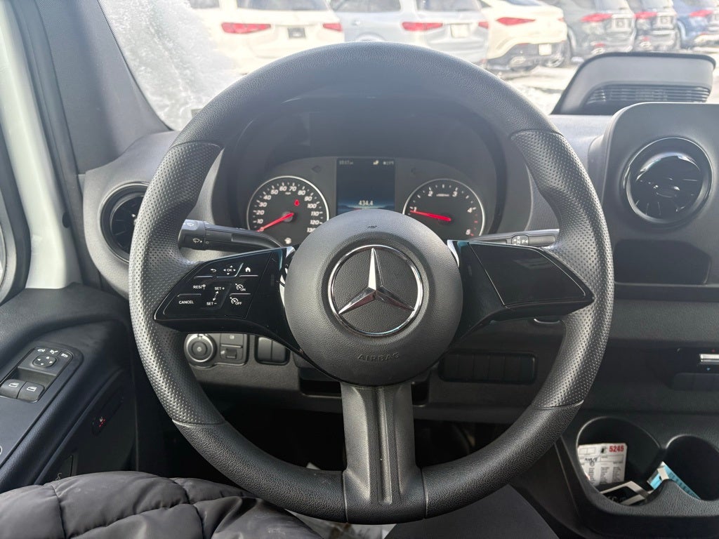 2025 Mercedes-Benz Sprinter 2500 Cargo 170 WB High Roof