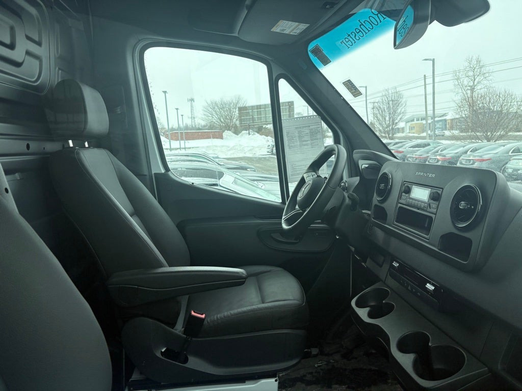 2025 Mercedes-Benz Sprinter 2500 Cargo 170 WB High Roof