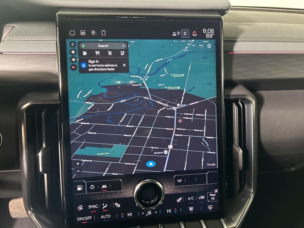 2025 GMC Acadia AT4