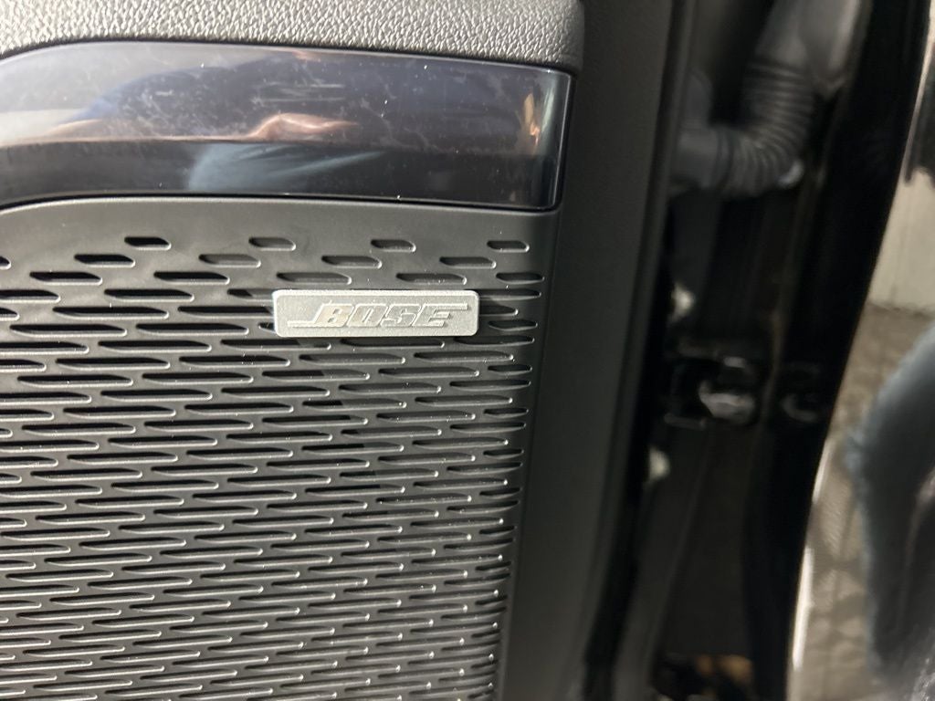 2025 GMC Acadia AT4