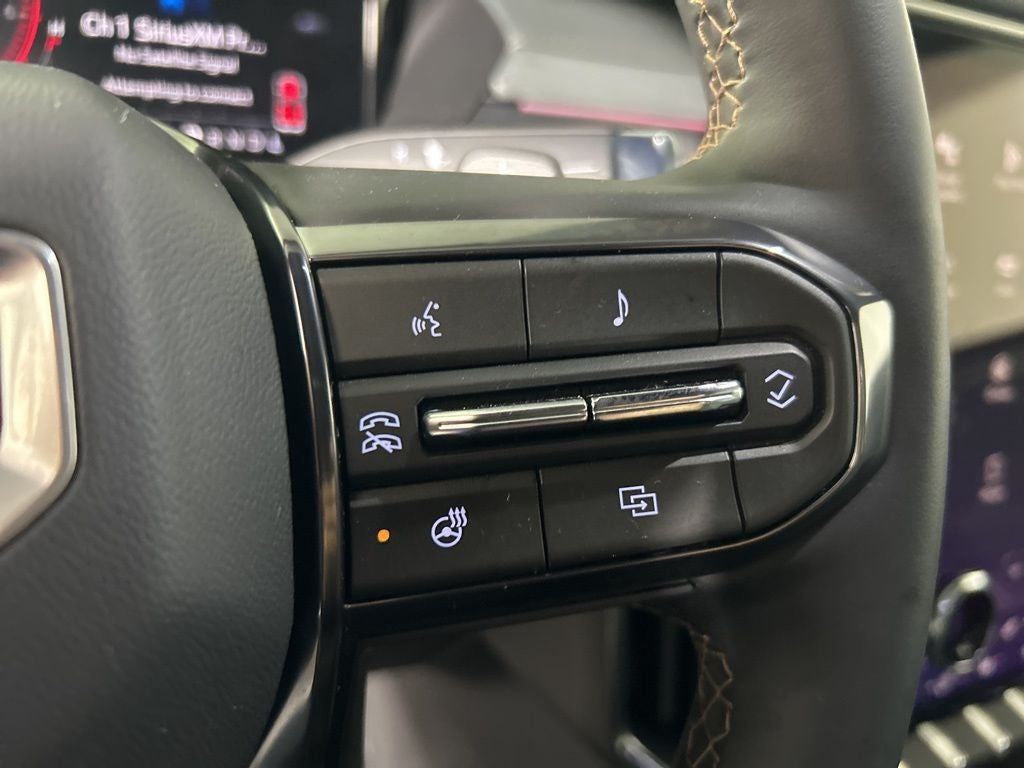 2025 GMC Acadia AT4