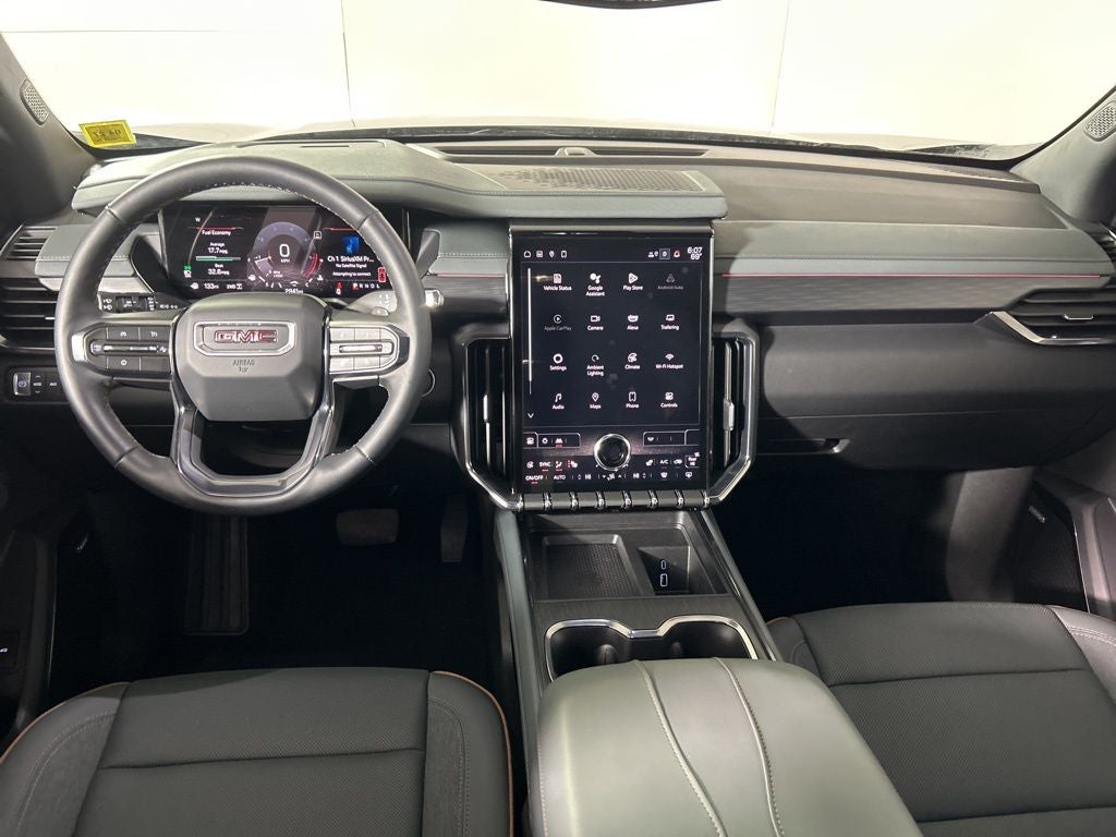 2025 GMC Acadia AT4