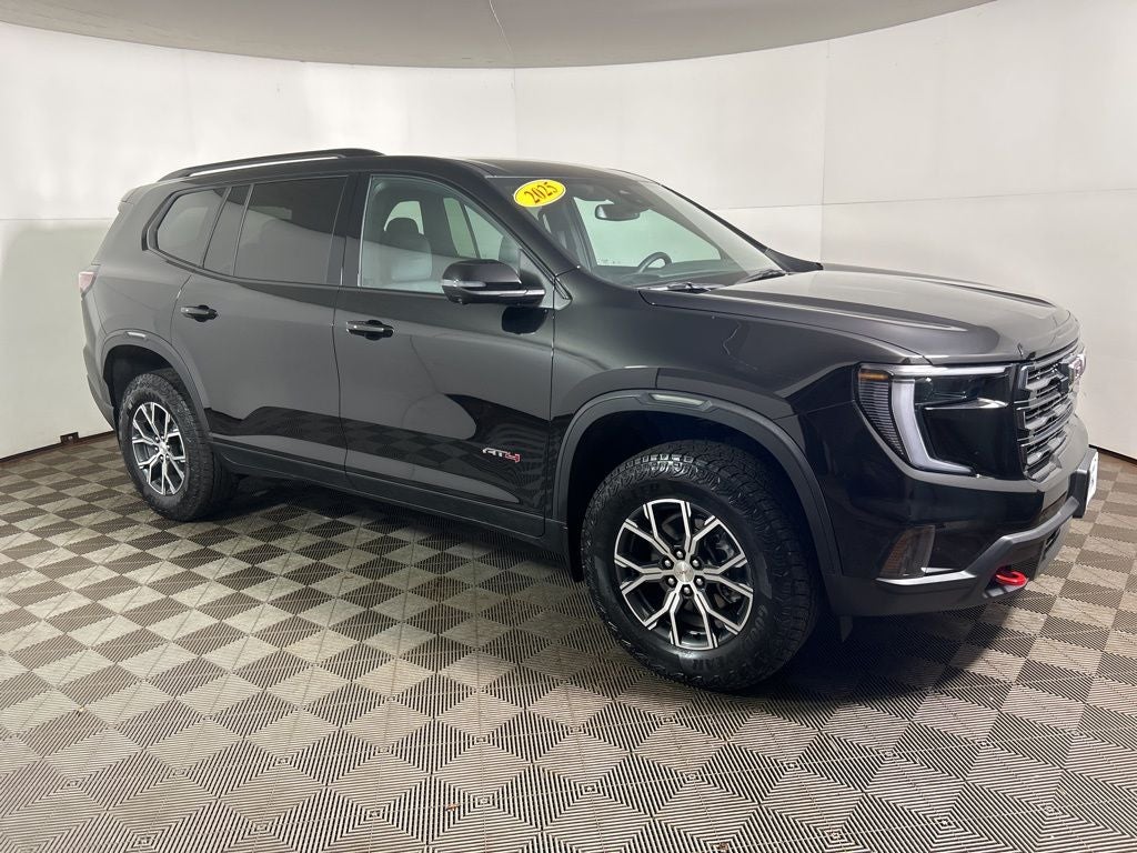 2025 GMC Acadia AT4