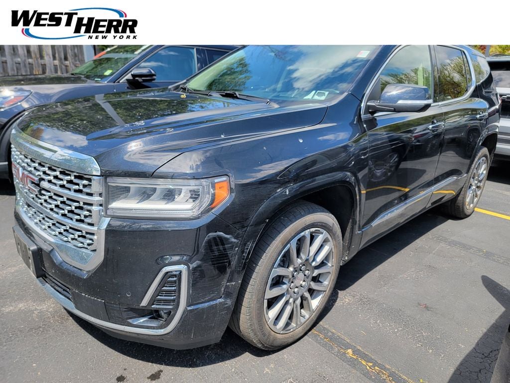 2023 GMC Acadia Denali