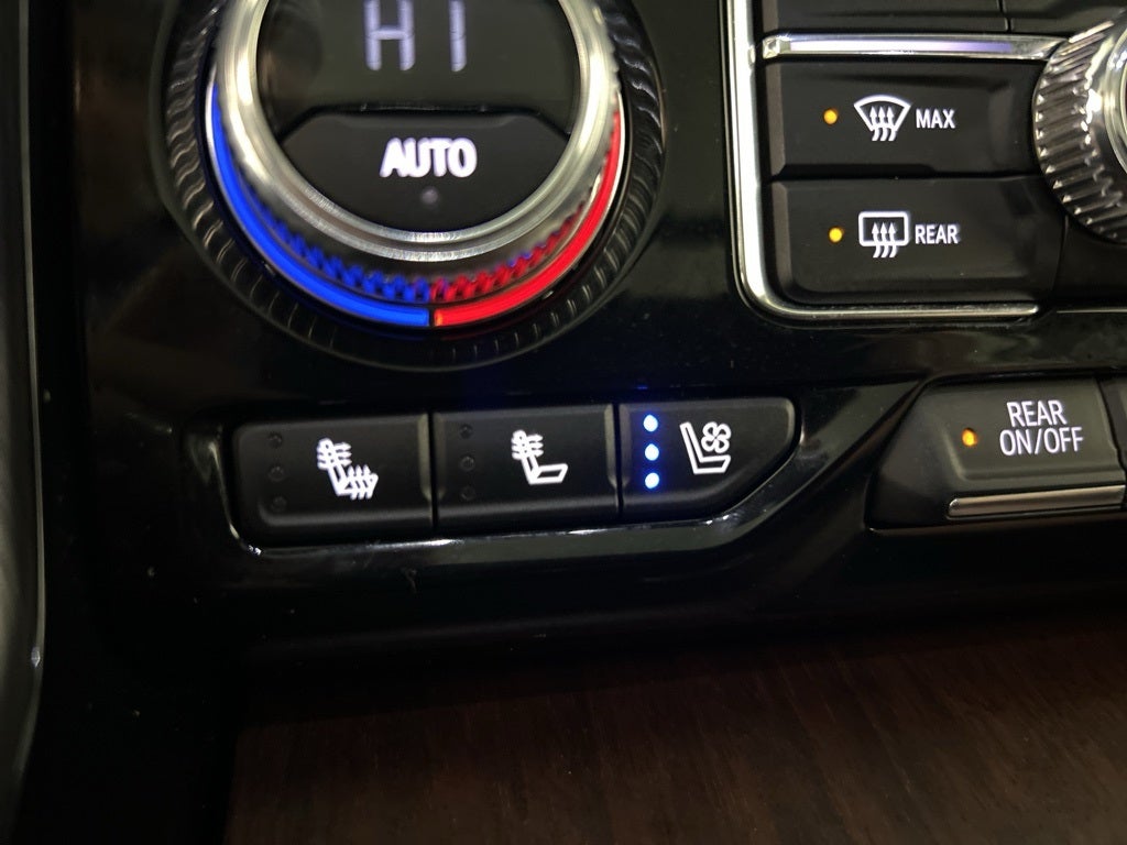 2023 GMC Yukon Denali Ultimate