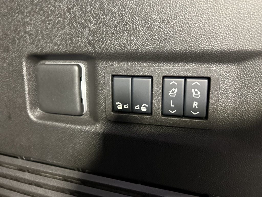 2025 GMC Yukon Denali Ultimate