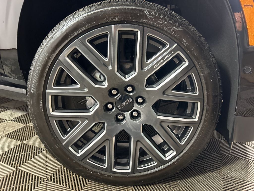 2025 GMC Yukon Denali Ultimate