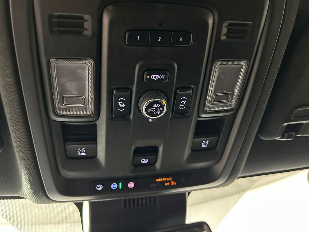 2023 GMC Yukon XL AT4