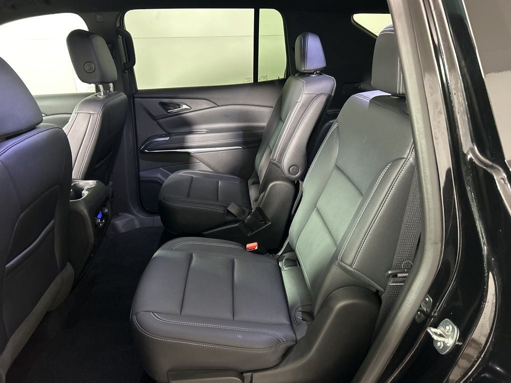 2025 Chevrolet Traverse LT 2LT