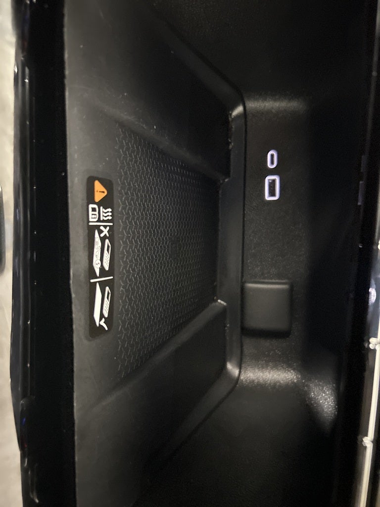 2025 Chevrolet Traverse LT 2LT