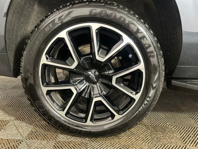 2021 Chevrolet Suburban RST
