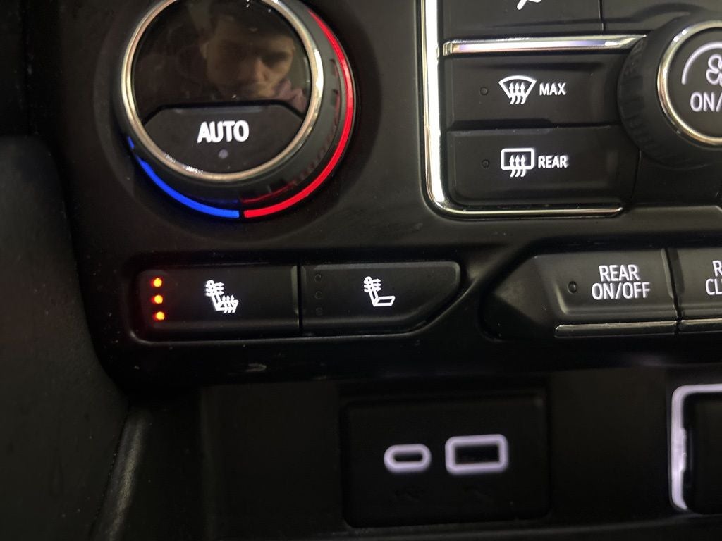 2022 Chevrolet Suburban RST