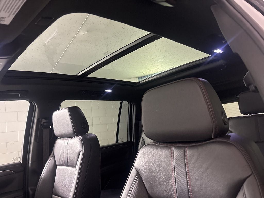 2022 Chevrolet Suburban RST