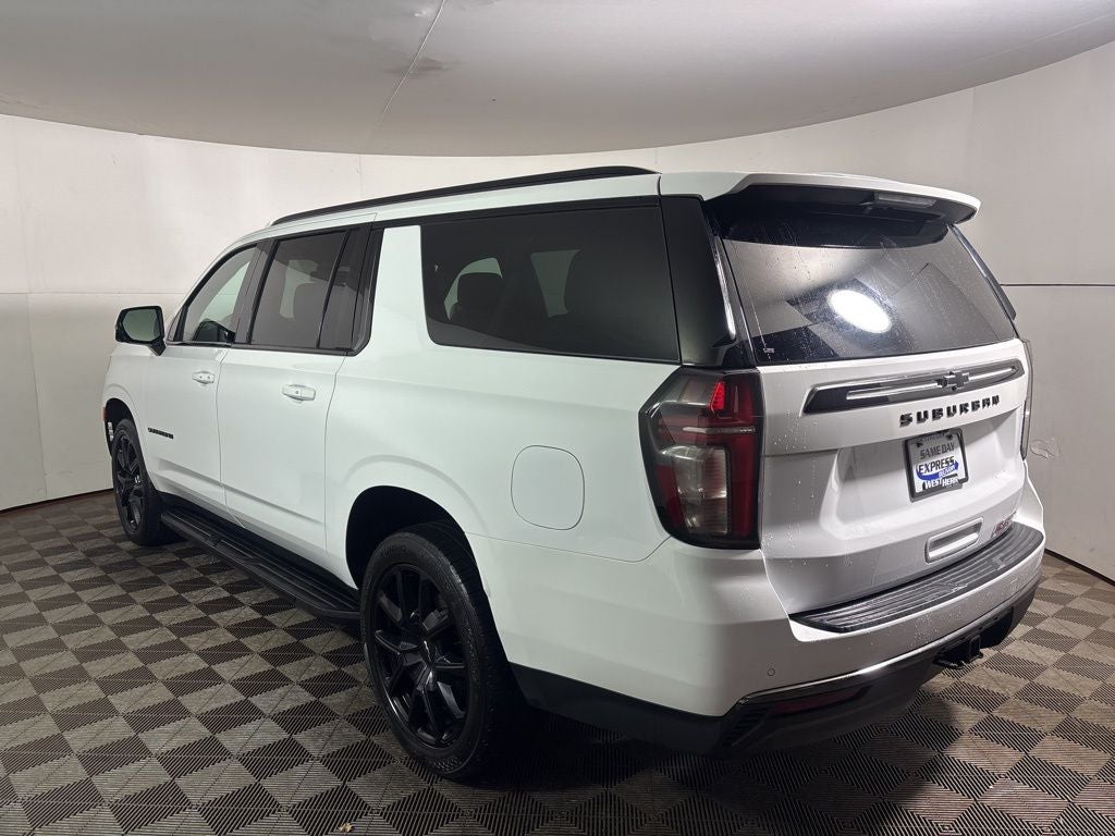 2022 Chevrolet Suburban RST