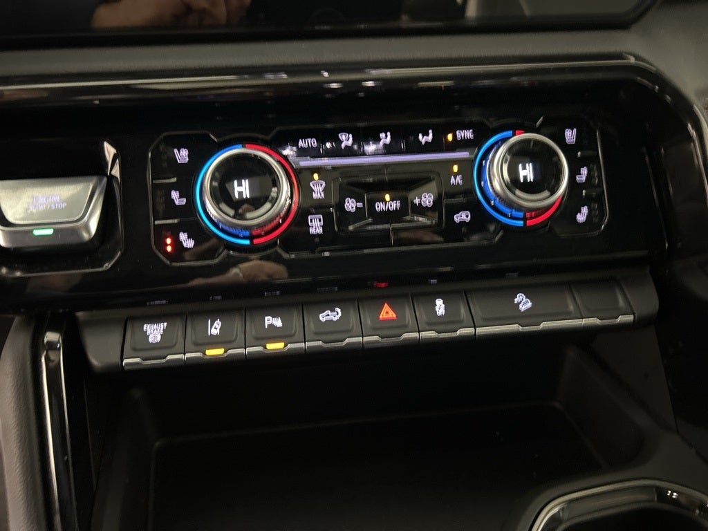 2025 GMC Sierra 2500HD AT4