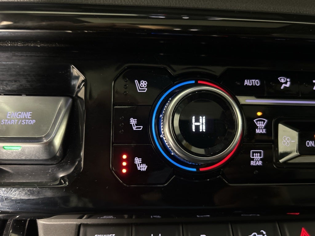 2025 GMC Sierra 2500HD AT4