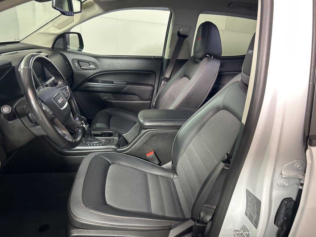 2022 GMC Canyon AT4 w/Cloth