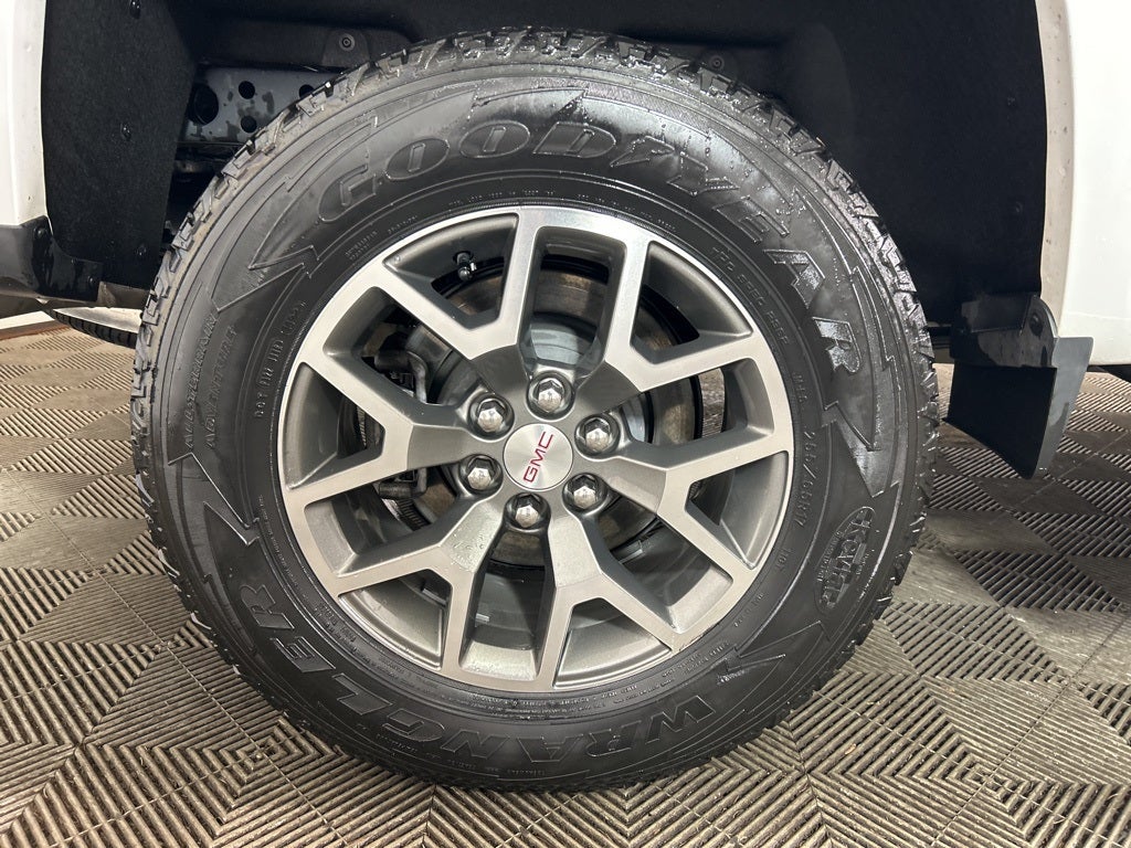 2022 GMC Canyon AT4 w/Cloth