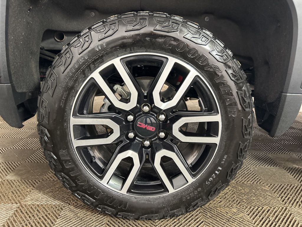 2025 GMC Sierra 1500 AT4