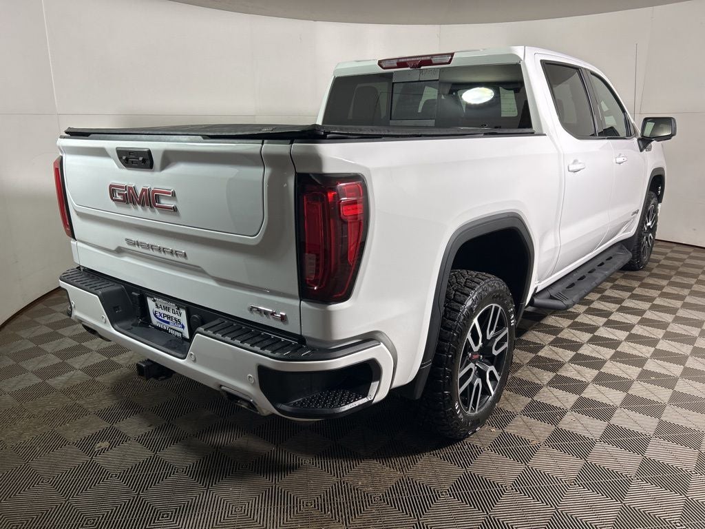 2025 GMC Sierra 1500 AT4