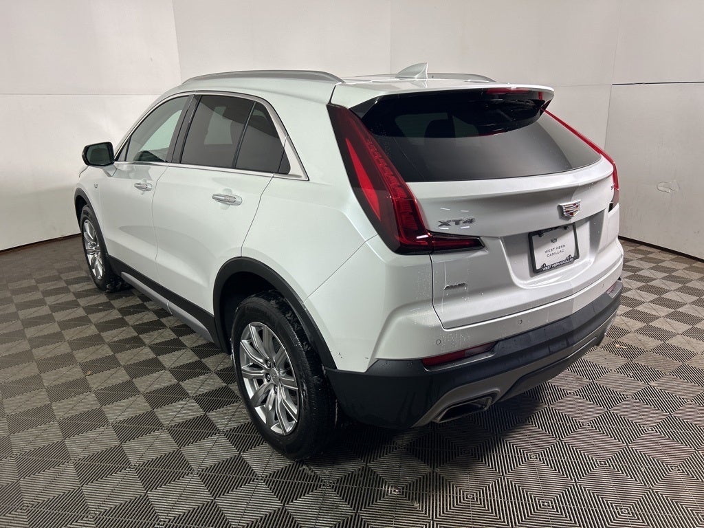 2023 Cadillac XT4 Premium Luxury
