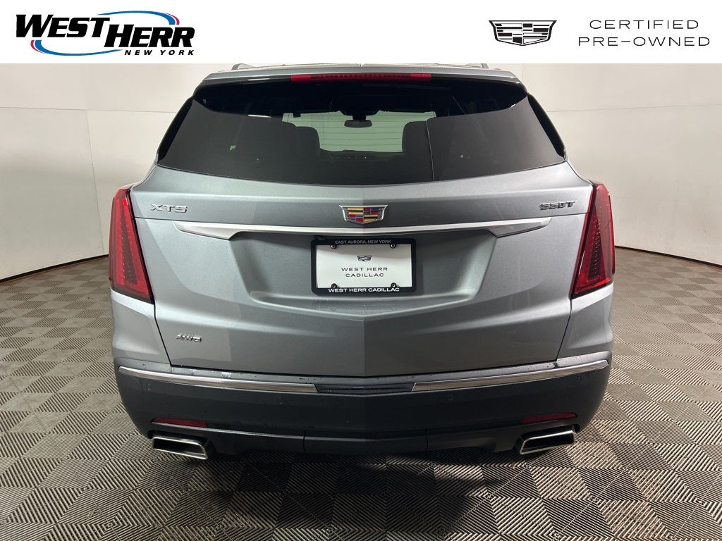 2024 Cadillac XT5 Luxury