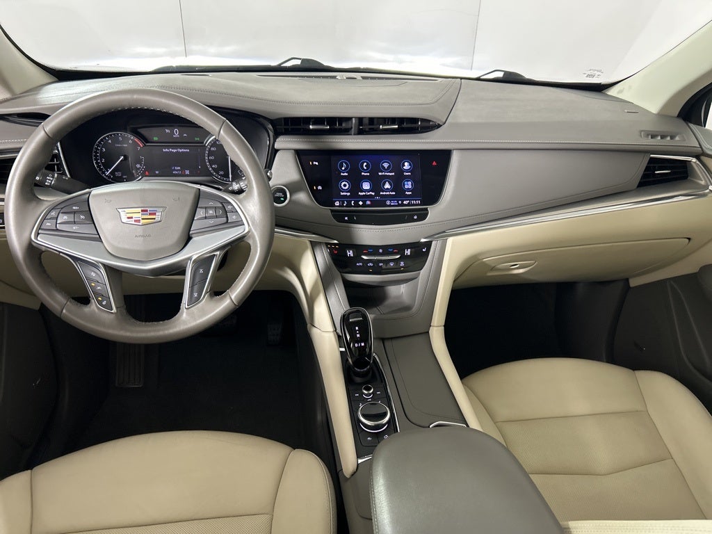 2022 Cadillac XT5 Premium Luxury